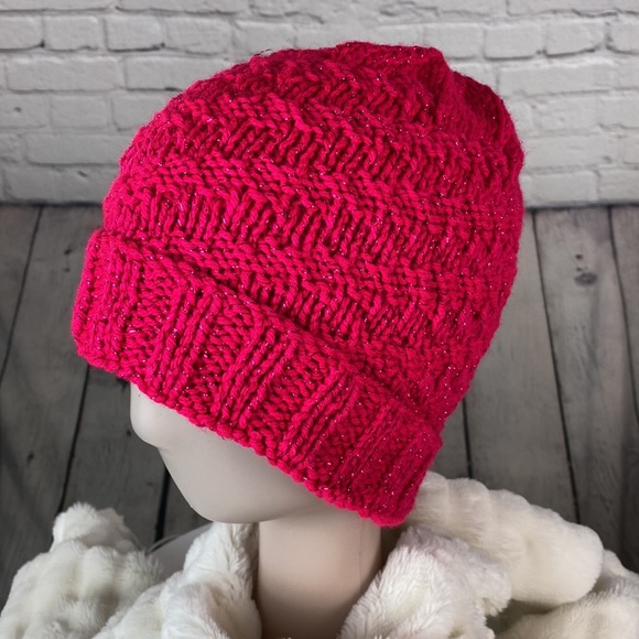 Homemade Metallic Hot Pink Crocheted Knit Yarn Hat - Picture 4 of 11